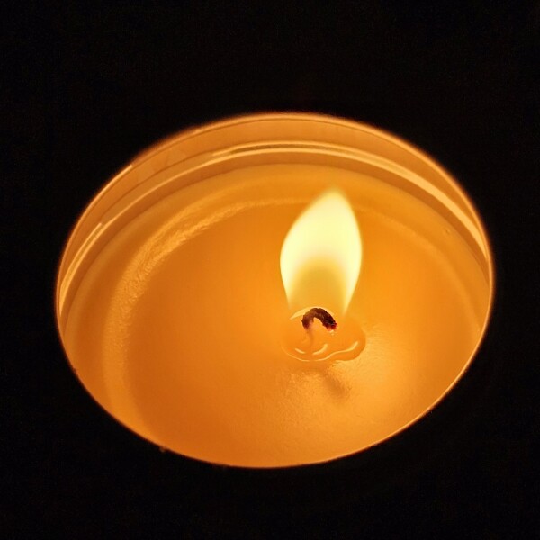 20250305_194608 Traada Creative Candle - Frankincense