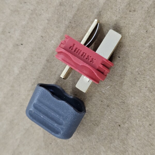 T-Plug Deans Connector