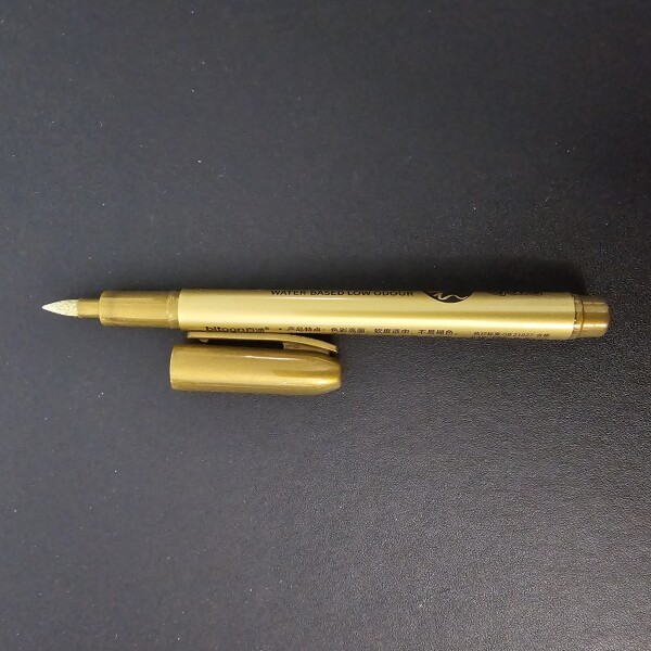 Metalic Brush Pen Gold